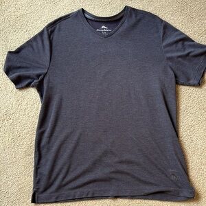 Tommy Bahama gray T-shirt